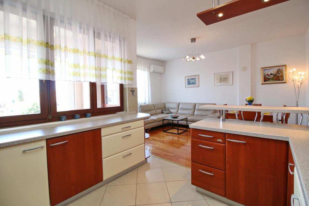 Polo Apartments Rovinj Exterior photo